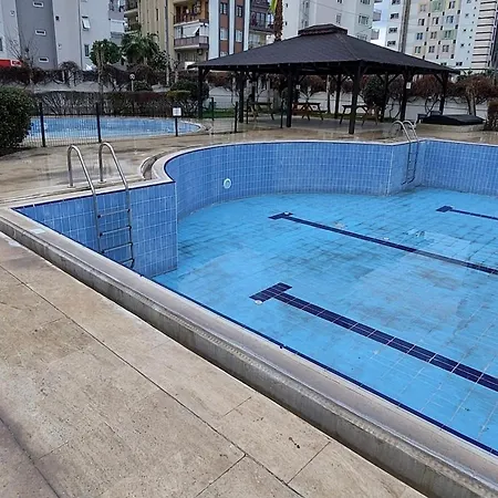 דירה Swiming Pool