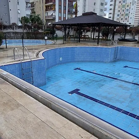 Swiming Pool אנטליה